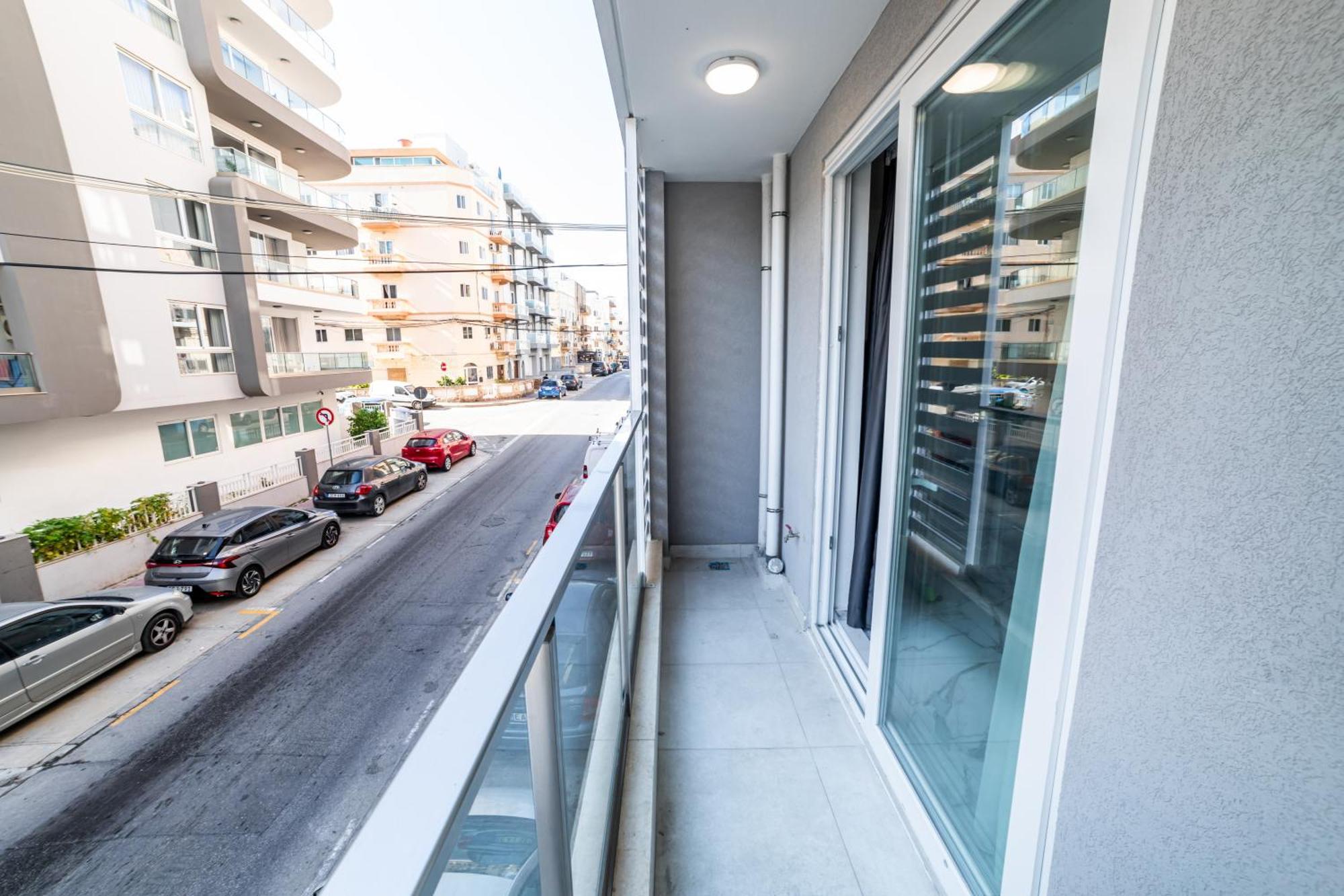 New, Stylish And Modern 1Br Apartment St. Paul's Bay Bagian luar foto