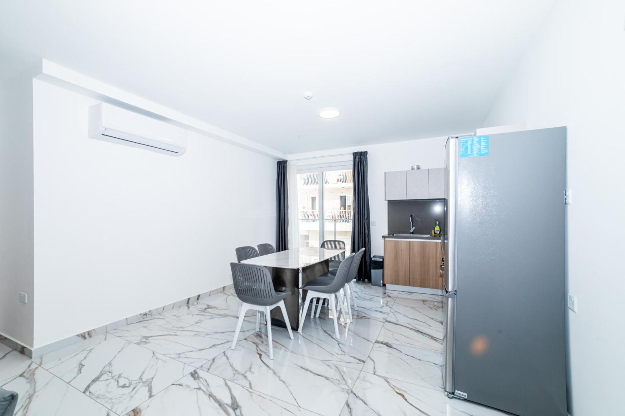 New, Stylish And Modern 1Br Apartment St. Paul's Bay Bagian luar foto