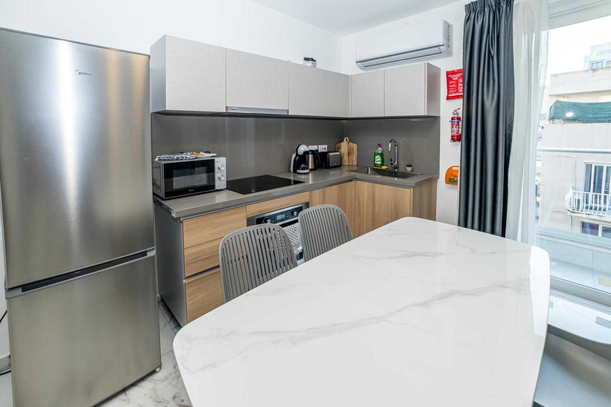 New, Stylish And Modern 1Br Apartment St. Paul's Bay Bagian luar foto